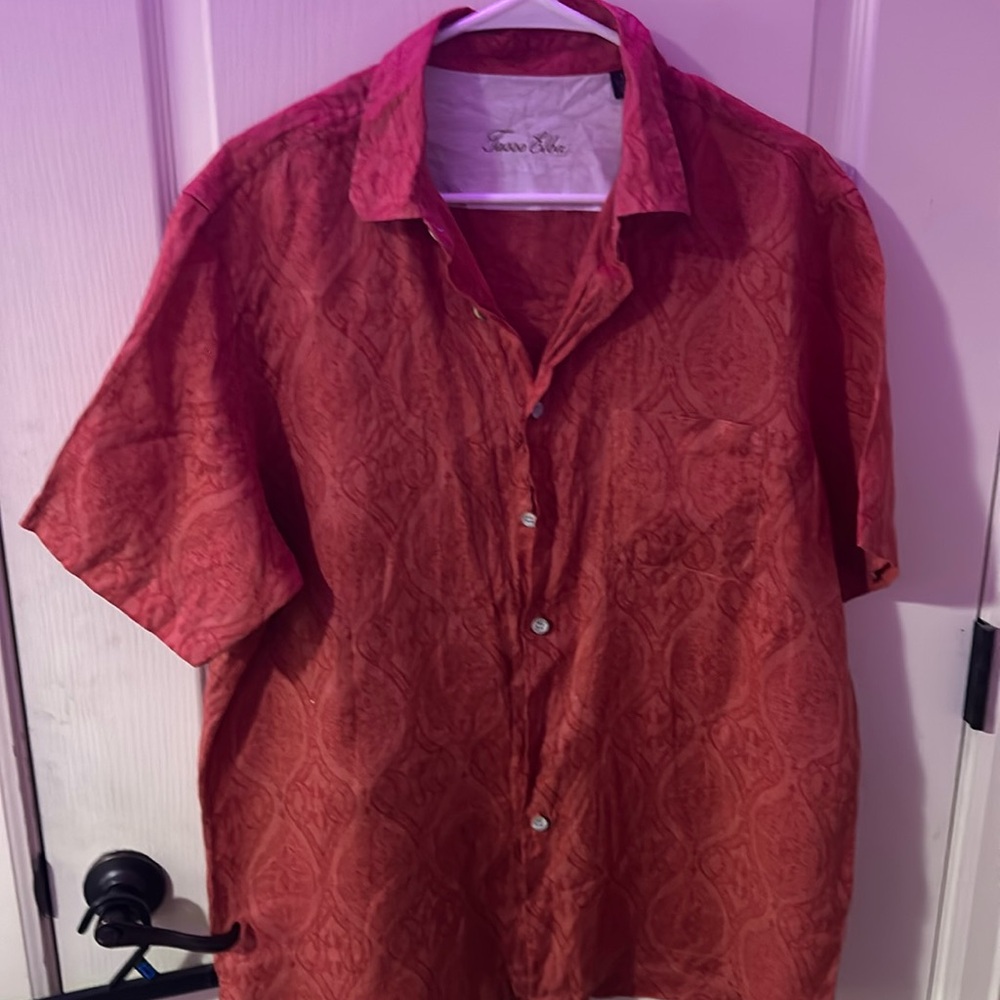 Men’s Button-Up